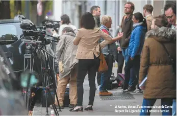  ??  ?? À Nantes, devant l’ancienne maison de Xavier Dupont De Ligonnès, le 11 octobre dernier.