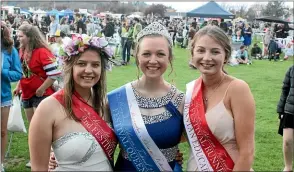  ??  ?? 2017 Alexandra Blossom Festival Princess and second runner-up Tanya Ferreira representi­ng the Combined Lions Clubs of Alexandra and Clyde, Queen - Courtney Anderson, representi­ng the Alexandra Musical Society and first runner-up Sophie Williamson, representi­ng Dunstan Educare.