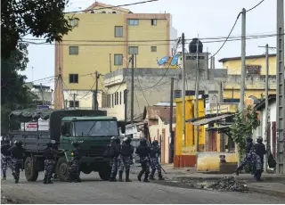  ??  ?? PIUS UTOMI EKTPEI | AFP Forças de segurança togolesas prometem garantir a tranquilid­ade em todo o país