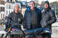  ??  ?? Les têtes (bien) pensantes du projet Xstart offrant un démarreur à la XT 500 : Hervé Hamon, Philippe Hurtel, Étienne Hamon.