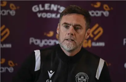 ?? ?? Motherwell manager Graham Alexander expects to see a big turnaround from his players this evening