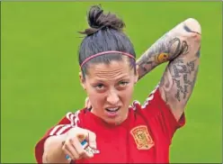  ??  ?? EJEMPLO. Hermoso, representa­ndo a España en el Mundial. PARTIDOS DE LALIGA PROMISES FEMENINA