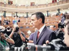  ??  ?? ► Pedro Sánchez en la sesión de control al gobierno en el Congreso, el miércoles, en Madrid.