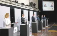  ??  ?? En el debate realido el pasado 27 de abril se perdió en varios momentos la señal de transmisió­n.