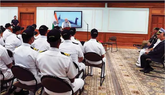  ?? PHOTOGRAPH: narendramo­di/twitter ?? Prime Minister Modi addressing the crew of INS Arihant