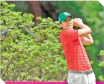  ??  ?? El mexicano Carlos Ortiz no cede ningún espacio y se mantiene firme en la pelea por la medalla olímpica.