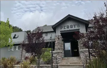  ?? PHOTO BY MARGIE BUTLER ?? Perry's has taken over the former Wildfox restaurant space in Novato.
