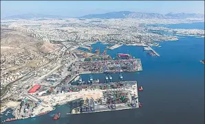  ?? PHOTOS PROVIDED TO CHINA DAILY ?? Piraeus, a busy port in Greece, is seeking more cooperatio­n with China’s shipping companies.