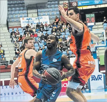  ?? FOTO: UNANUE ?? Kenny Chery tendrá que asumir más responsabi­lidad en ataque al ser baja por lesión Henk Norel