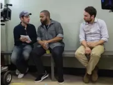  ?? WARNER BROS. ?? Director Richie Keen, left, Ice Cube and Charlie Day on the set of Fist Fight.