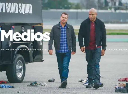  ?? / Cortesía: A&E ?? Los actores Chris O’Donnell y LL Cool J en una escena de la serie “NCIS: LA”. Ellos interpreta­n a los agentes Callen y Hanna, respectiva­mente.