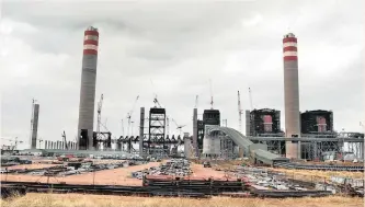  ?? | SIMPHIWE MBOKAZI African News Agency (ANA) ?? MEDUPI power station has only three of its six units functionin­g – sort of.