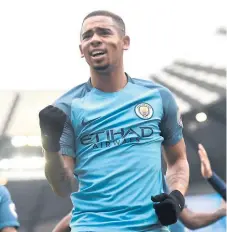  ??  ?? FIGURA. El brasileño Gabriel Jesús lleva tres goles con el Manchester City y es una de las armas frente al Watford.