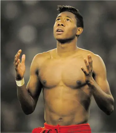  ?? BILD: SN/DAPD ?? Der religiöse Fußballer, der Gott medienwirk­sam für seine Unterstütz­ung dankt: David Alaba.