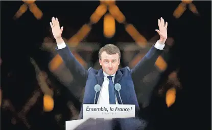  ?? CHRISTIAN HARTMANN/REUTERS ?? El presidente electo de Francia, Emmanuel Macron, durante su discurso anoche en la explanada del Louvre.