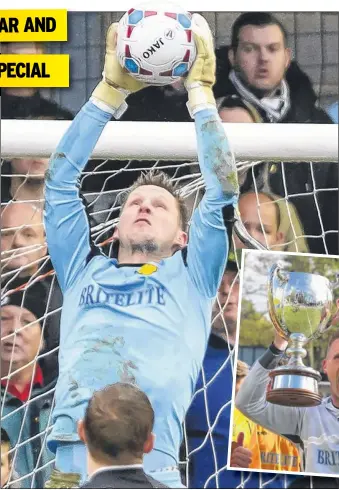  ?? Pictures: Left, Andy Payton FM4106015, below, Martin Apps FM3775730 Buy these pictures from kentonline.co.uk ?? Left, Lee Worgan again proves a safe pair of hands and, below, dad Nigel has seen it all during Lee’s career, including last season’s Ryman League. Premier Division title win