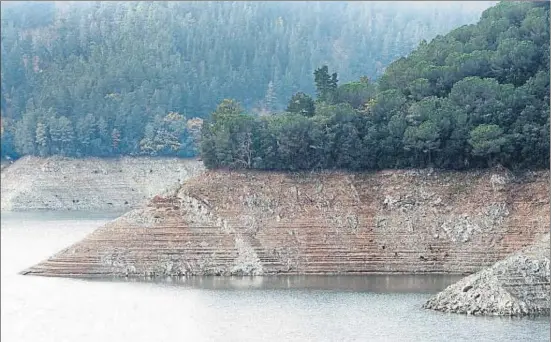  ?? PERE DURAN / NORD MEDIA ?? Menos del 50%. El embalse de Susqueda, en la cuenca del río Ter, se encuentra al 47% de su capacidad máxima