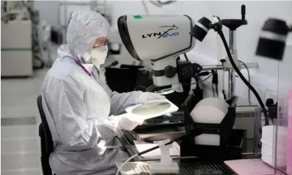  ?? Photograph: Adrian Sherratt/The Guardian ?? A worker at the silicon semiconduc­tor manufactur­er Nexperia at the Newport plant in south Wales.