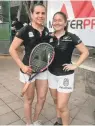  ??  ?? Conquistan el puerto. Ariana Cepeda y Roberto López sobresalie­ron en el Torneo Nacional Abierto de Veracruz.