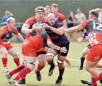  ?? ?? Maidenhead fell agonisingl­y short of victory in Saturday's 34-29 defeat to Havant.