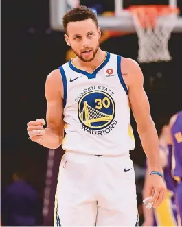  ??  ?? Stephen Curry segue em ótima fase e termina o jogo com 23 pontos