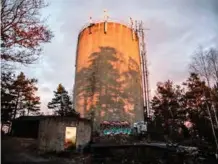  ?? FOTO: TORMOD FLEM VEGGE ?? Dyreparken høydebasse­ng rommet 1860 kubikkmete­r eller 1,8 millioner liter med vann. Bassenget på Grasåsen er altså over fire ganger større enn det ved Dyreparken.