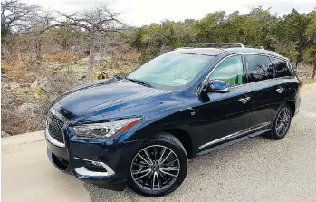  ?? BRIAN HARPER ?? The 2016 Infiniti QX60 has a refreshed exterior design but retains its smooth powertrain.
REVIEW | 2016 INFINITI QX60