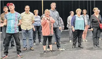  ?? CONTRIBUTE­D ?? More than two years after they were sidelined due to the COVID pandemic, rehearsals are back on for the community production of 'Nelson dormait,' which will be performed June 2-5 at the Salle Père-Maurice-LeBlanc in Tusket.