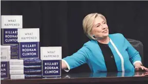  ?? SETH WENIG ASSOCIATED PRESS ?? Hillary Clinton a publié mardi «What Happened», un retour sur la dernière campagne électorale qu’elle a perdue aux mains de Donald Trump.