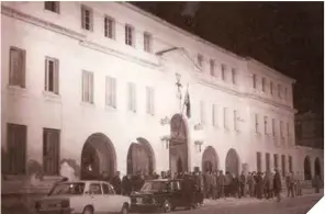  ??  ?? La prisión provincial de Alicante, en la que fue recluido Primo a partir de junio de 1936, se convirtió tras su derribo en un albergue juvenil.