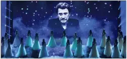  ??  ?? Grand moment d’émotion, hier soir, lorsque les Miss ont effectué leur dernier tableau ensemble, sobre et délicat, sur l’air de Je te promets de Johnny Hallyday qui nous a quittés la semaine dernière.