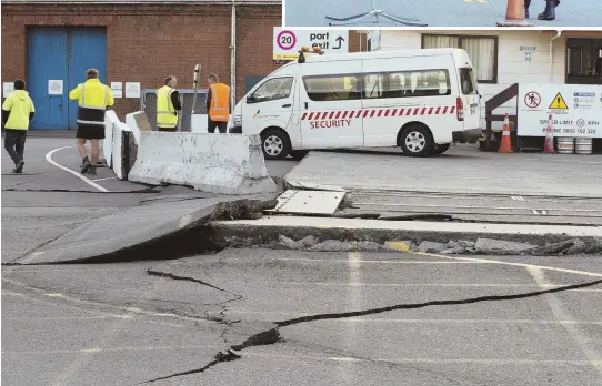  ?? PHOTOS, ABOVE, BY MARK MITCHELL/NEW ZEALAND HERALD VIA AP; TOP, BY DAVID ALEXANDER/SPNA VIA AP ?? PATH OF DESTRUCTIO­N: A paved road is lifted at the ports in Wellington, New Zealand, after an earthquake struck early this morning.