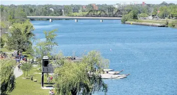  ?? GREG FURMINGER/FILE PHOTO ?? Are rough waters ahead for the Welland Recreation­al Canal?