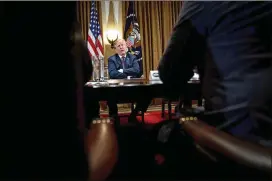  ?? DOUG MILLS / NEW YORK TIMES ?? President Donald Trump meets with governors and members of Congress on Thursday in the Cabinet Room of the White House.