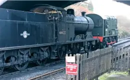  ?? TOnY HanCOCk ?? ‘4F’ no. 44422 is dragged through Froghall en route to cheddleton on December 3 following its arrival at the churnet Valley railway.