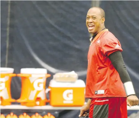  ?? MICHAEL PEAKE ?? Ottawa Redblacks quarterbac­k Henry Burris will have extra motivation when he faces the Calgary Stampeders in Sunday’s Grey Cup game in Toronto. The veteran is still upset about being released by the Stamps after the 2011 season.