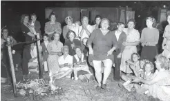  ?? ?? A hop-picking camp at Biddenden in 1949