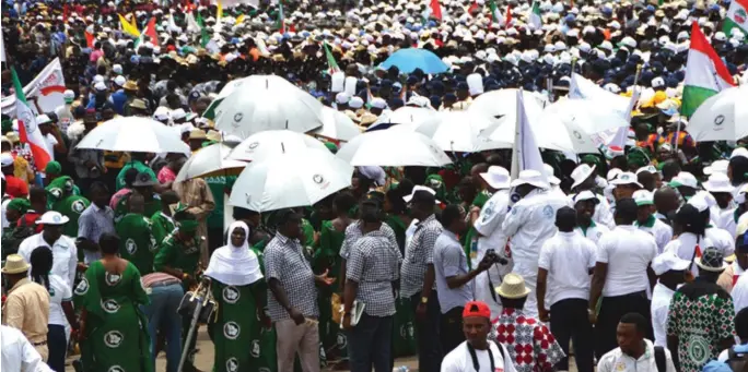  ??  ?? Workers at Eagles Square on May Day