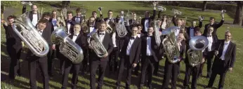  ?? FOTO: ULI BESTFLEISC­H ?? Die Brassband Oberschwab­en-Allgäu hat Blech im Gepäck.