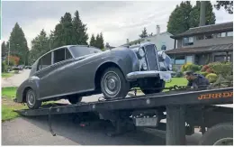  ?? ?? ABOVE: In Iain’s ownership, the Bentley S has travelled just seven miles under its own power and about five times that many on various flatbed recovery trucks. Grrr.