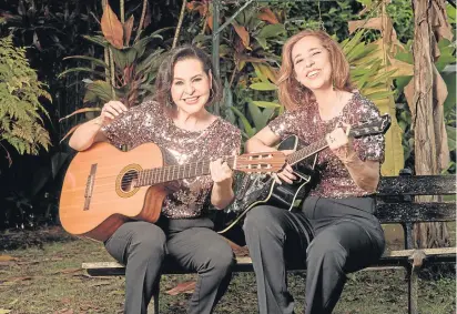  ??  ?? las Hermanas cucuteñas presentará­n ‘Para siempre recordar...’, trabajo musical en la que se pasean por varios géneros musicales