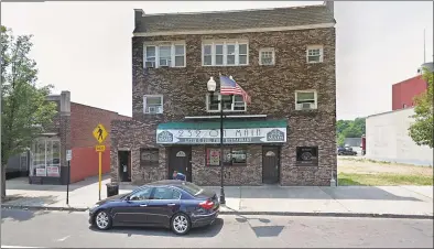  ?? Google Streetview / Contribute­d photo ?? Police investigat­ed a shooting in the area of 232 Main St. in Ansonia in the early morning hours of Saturday.