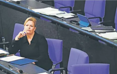  ?? // AFP ?? La ministra del Interior alemana, Nancy Faeser, durante el debate parlamenta­rio
