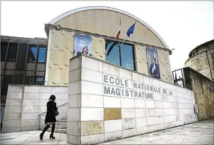  ??  ?? L’Ecole nationale de la magistratu­re ou les écoles d’avocats proposent des enseigneme­nts en formation continue.