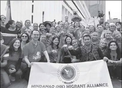  ?? JANICE LAO ?? The Tapang at Malasakit Alliance was in Hong Kong yesterday to thank the throngs of overseas Filipino workers for their support to President Duterte and his administra­tion. Joining Davao City Mayor Sara Duterte-Carpio and members of the Mindanao HK...