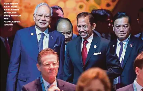  ??  ?? NAJIB bersama Sultan Brunei, Sultan Hassanal Bolkiah pada Sidang Kemuncak Khas ASEAN-Australia, semalam.