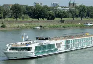  ??  ?? Lady Diletta Il viaggio della nave a Dusseldorf