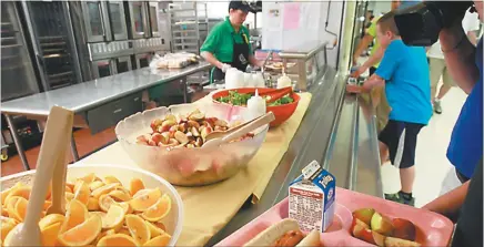  ??  ?? Bad taste: By law, American schools have to provide healthier lunch options – but a lot of students just aren’t buying it.