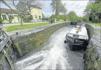  ??  ?? L’année 2016 a été marquée par la célébratio­n des 350 ans de l’édit de constructi­on du canal du Midi.