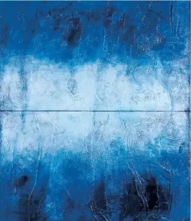  ??  ?? Blue Note, de la pintora Frances Picó, quien asegura que el haberse mudado a Santurce ha impactado la paleta de color de su obra.